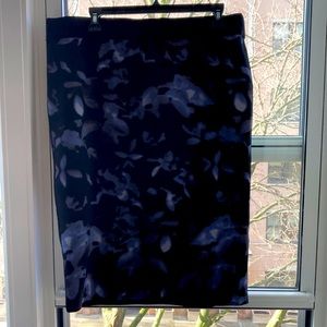 New without tags Banana Republic skirt stretch reversible Large